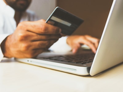 E-commerce Dashboard